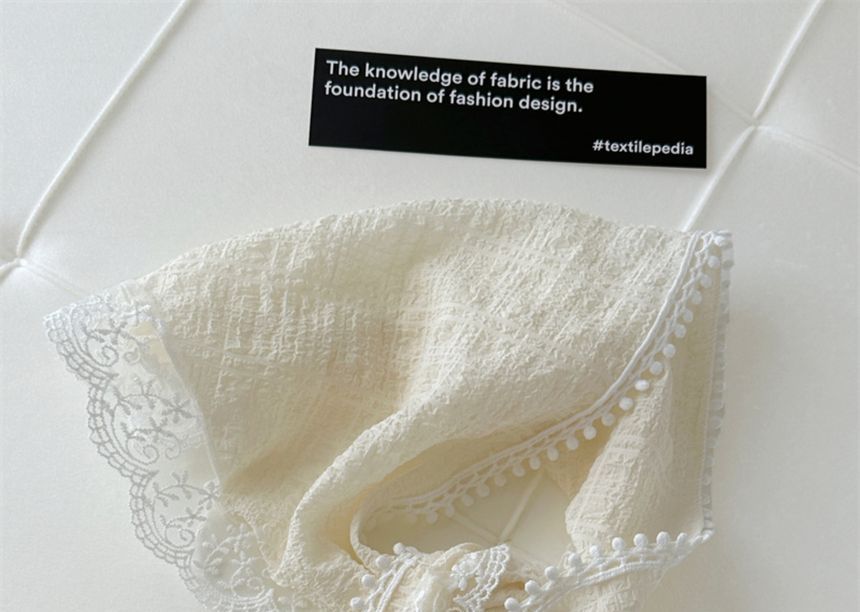 Lace Headkerchief Trim