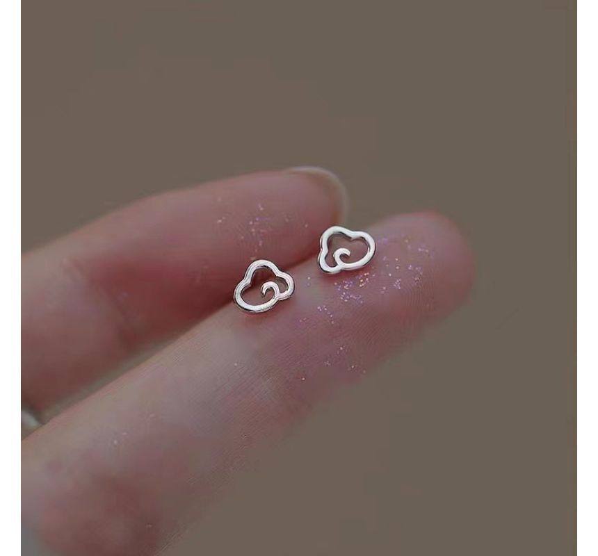 Cloud Stud Earring