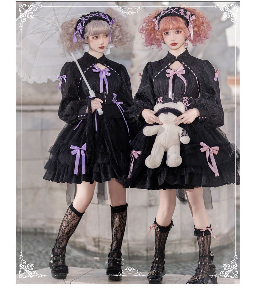 Robe trapèze Lolita bicolore à manches longues et col montant avec nœud