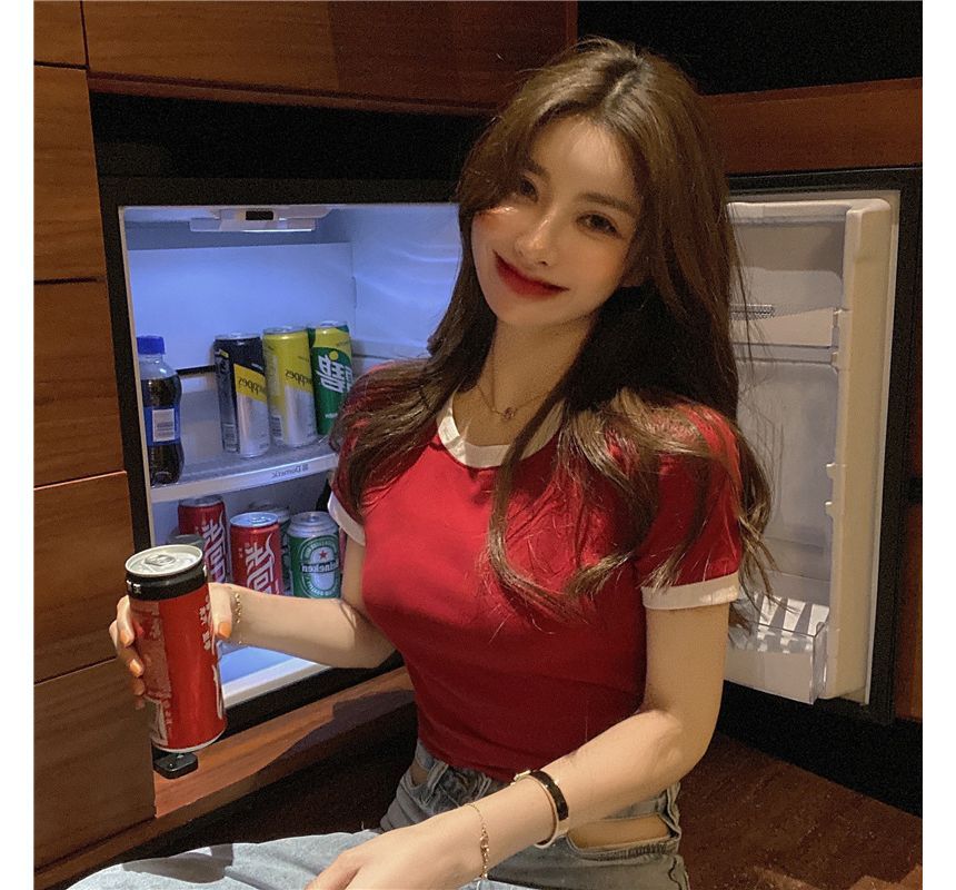 Crew Neck Contrast Cropped Trim Short-Sleeve Tee Plain