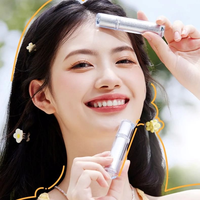 Eiswässriger Lipgloss