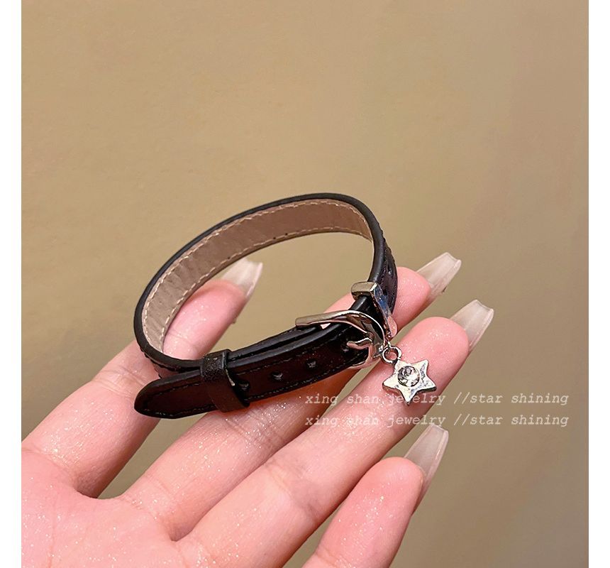 Leather / Bracelet Alloy Faux Buckled Star Pendant