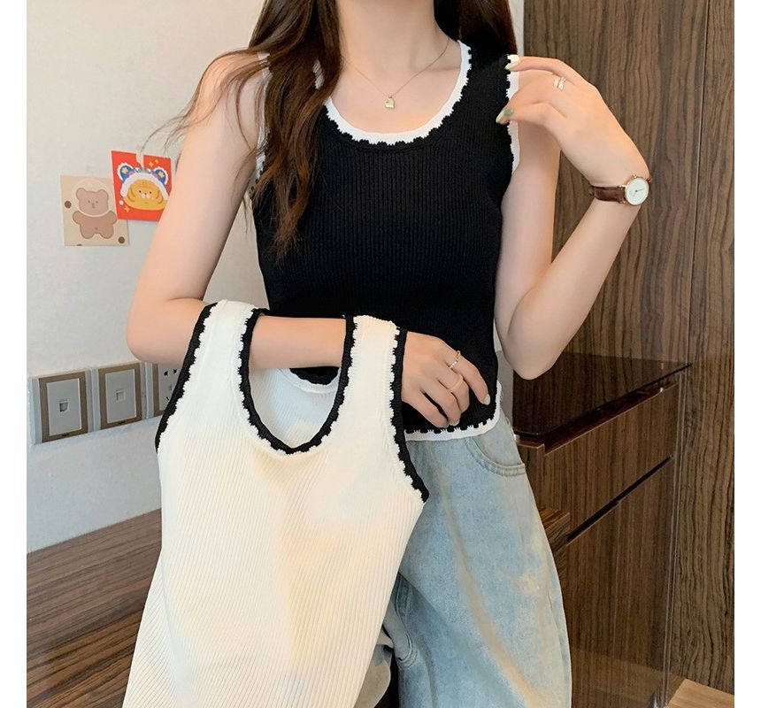 Trim Tank Contrast Top