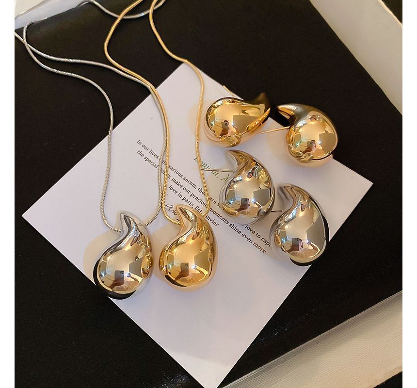 Stud Ear Waterdrop / Necklace