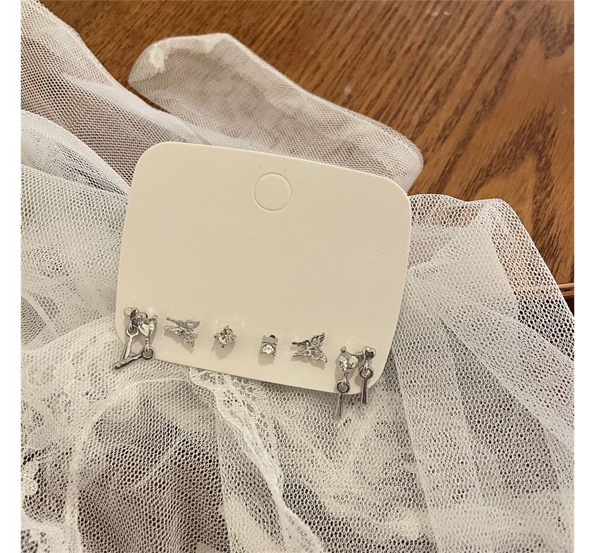 6: Stud Set Rhinestone of Ear