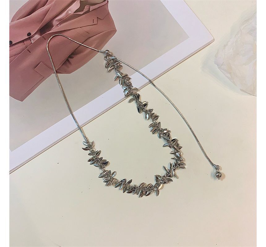 Leaf Fringed Lariat Necklace