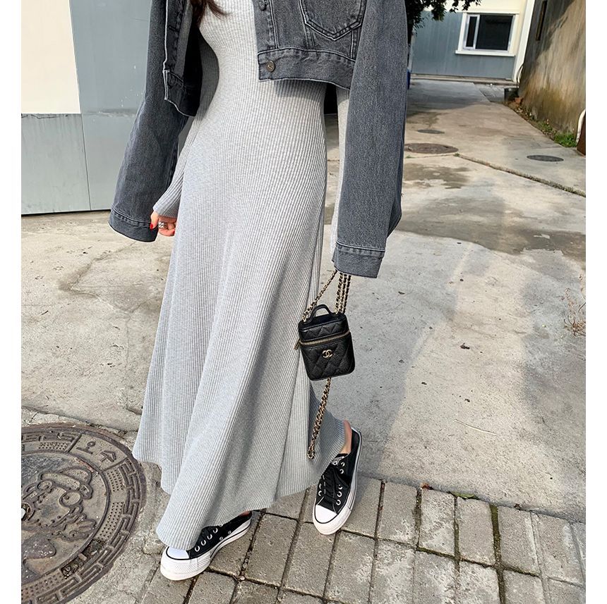 Long-Sleeve Crew Neck Plain Maxi T-Shirt Dress