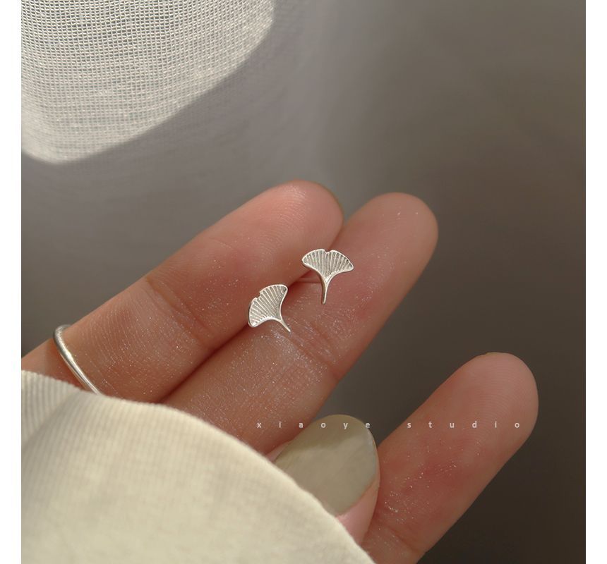 Earring Stud Silver Leaf