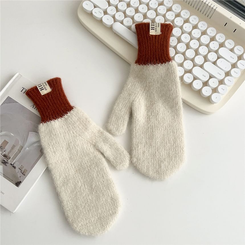 Two Tone Mittens