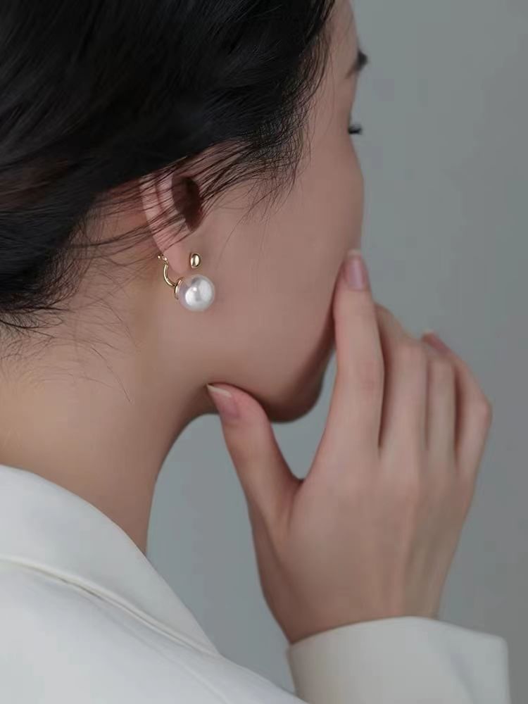 Faux Pearl Ear Jacket