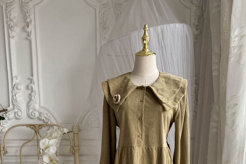 Robe trapèze mi-longue en velours côtelé uni à manches longues et col