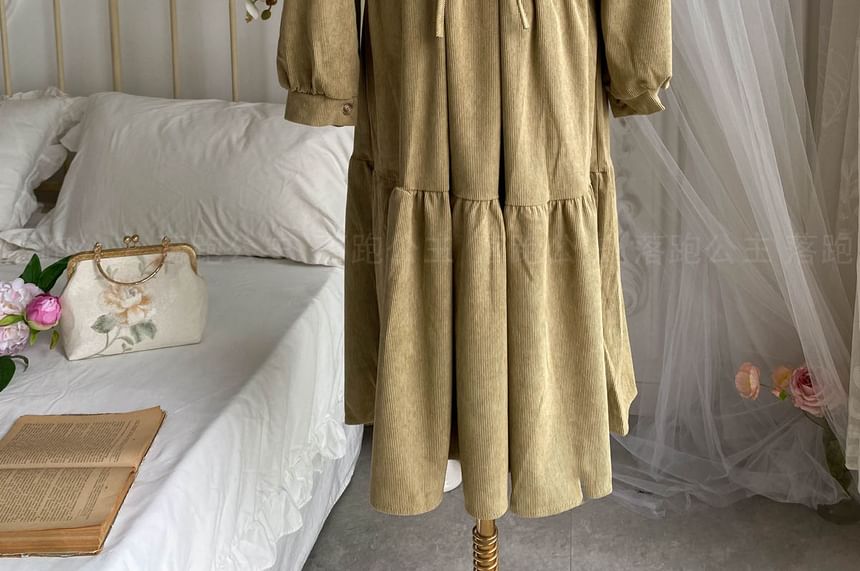 Robe trapèze mi-longue en velours côtelé uni à manches longues et col