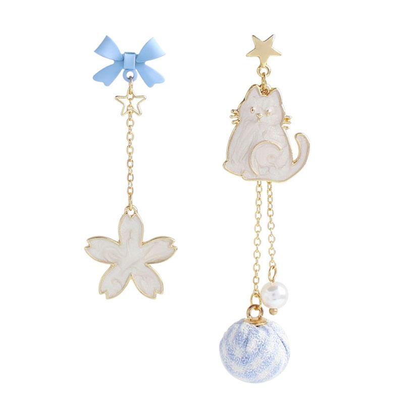 Asymmetrical Floral Dangle Alloy Earring Cat