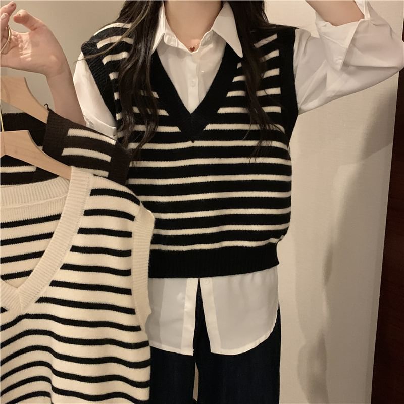 Vest Knit Striped V-Neck