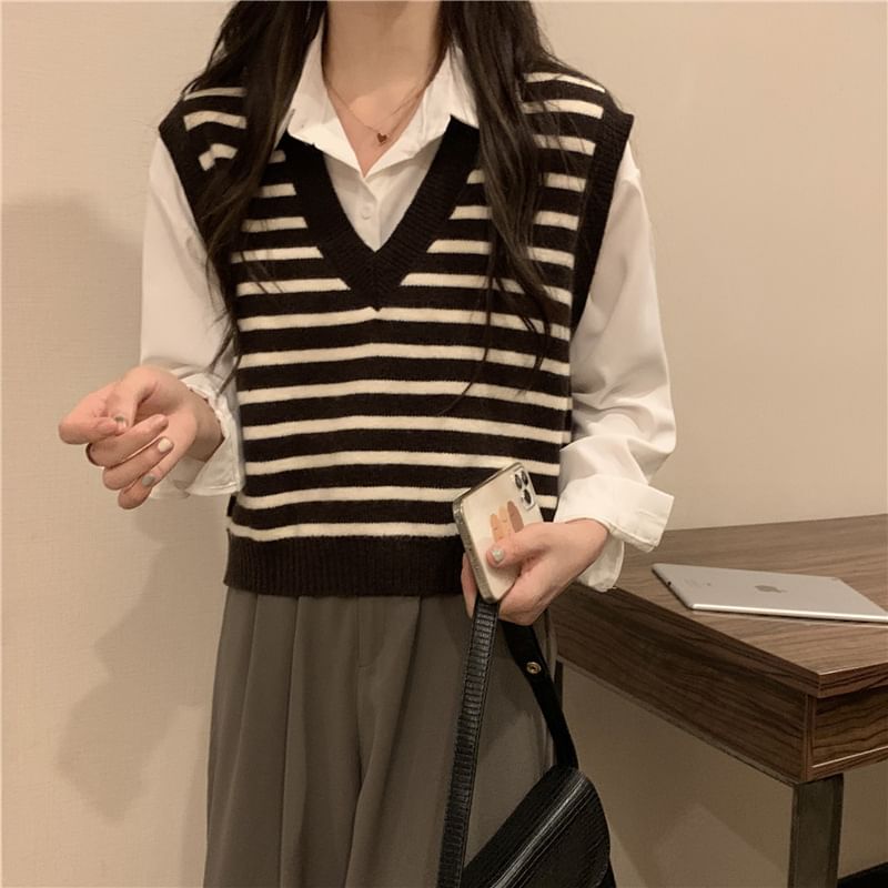 Vest Knit Striped V-Neck