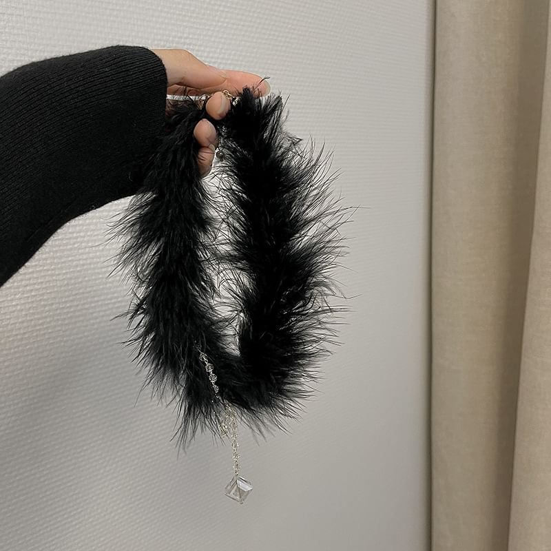 Crystal Pendant Chenille Faux Choker