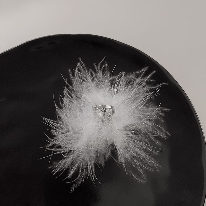 Open Alloy Feather Ring