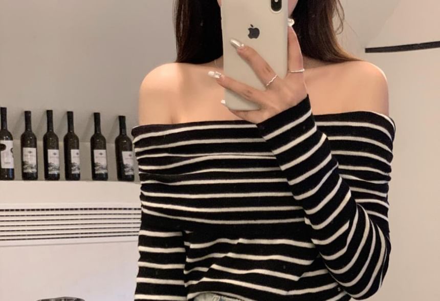 Slim-Fit Striped Knit Top Long-Sleeve