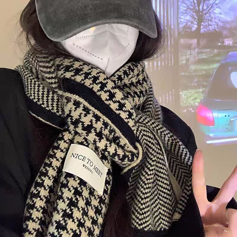 Scarf Houndstooth Knit