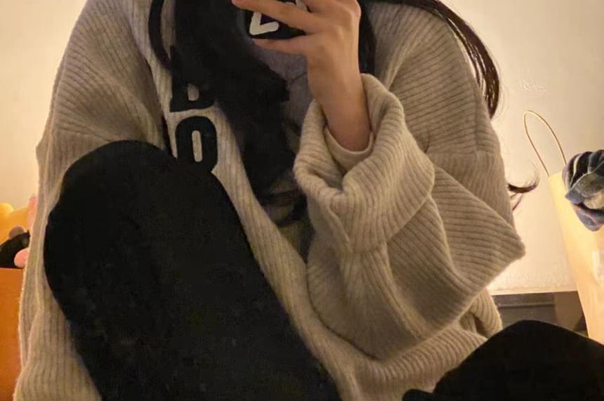 Lettering Knit Applique Beanie