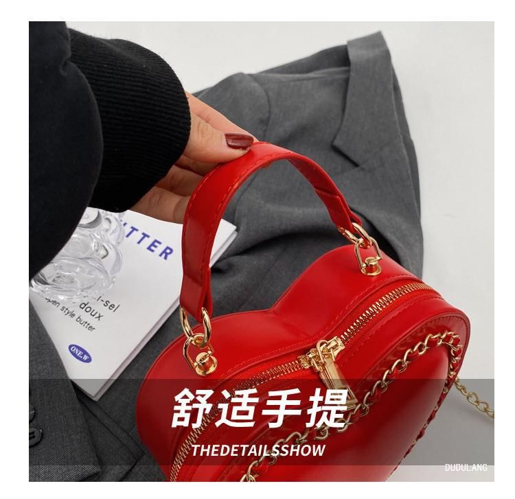 Bag Heart Chained Crossbody