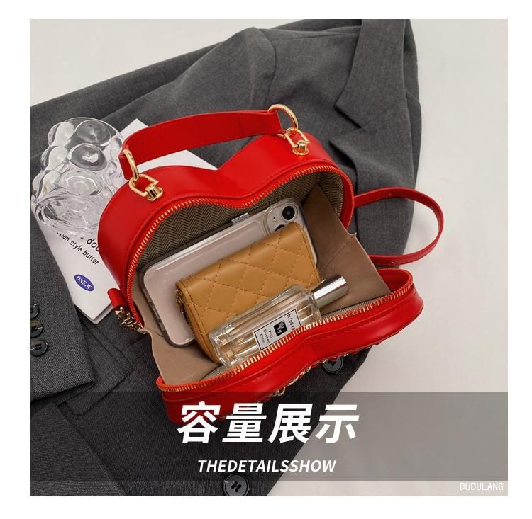 Bag Heart Chained Crossbody