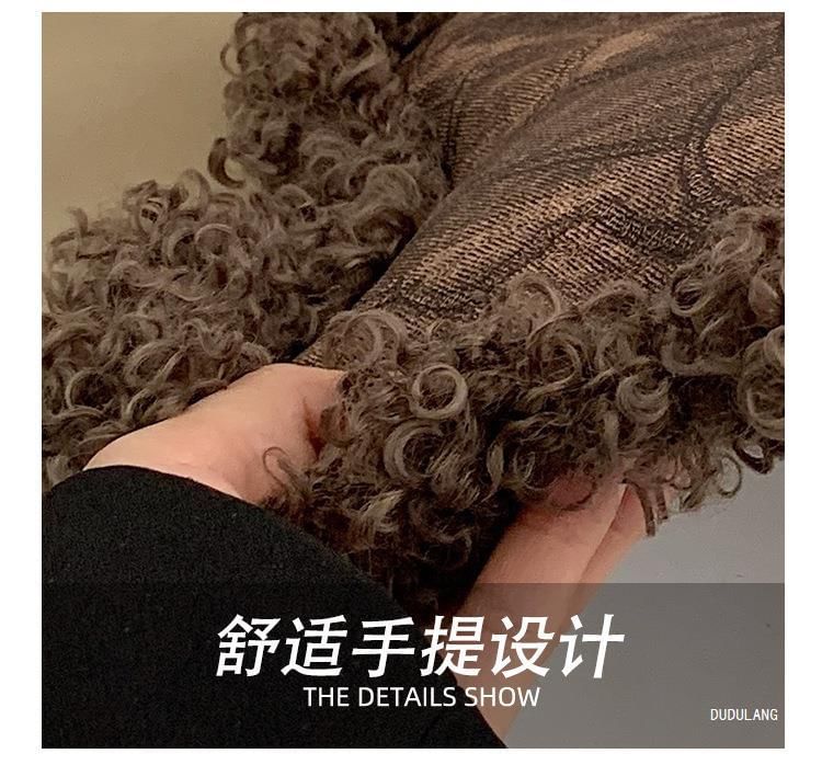 Star Trim Tote Bag Fluffy