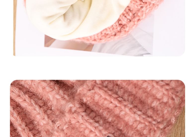 Beanie Ear Applique Lettering Knit Rabbit