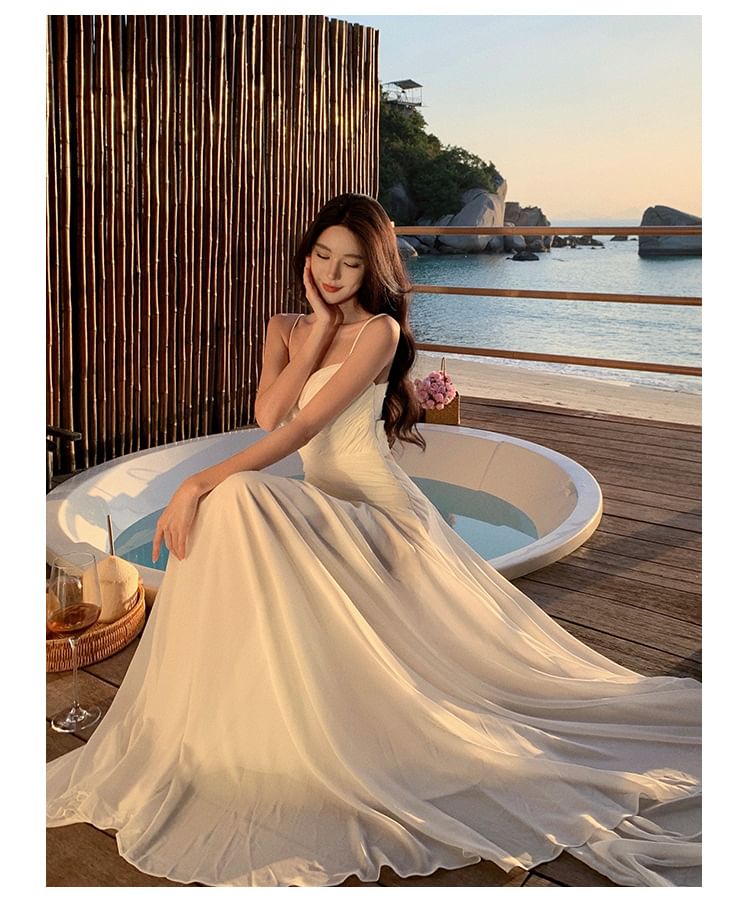 Maxi Dress Neckline A-Line Spaghetti Sweetheart Plain Strap