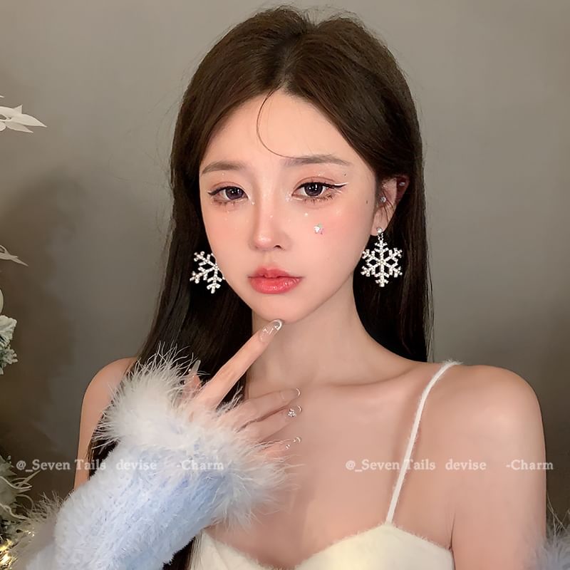 Snowflake Chandelier Set Christmas Tree Earring Bracelet Choker / Drop Fluffy