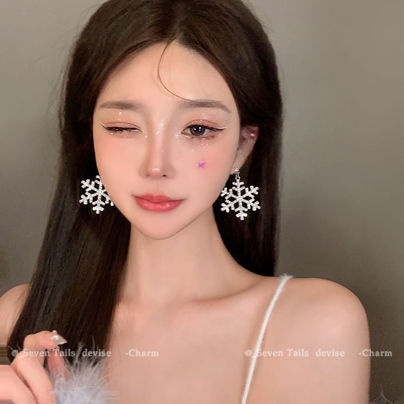 Snowflake Chandelier Set Christmas Tree Earring Bracelet Choker / Drop Fluffy