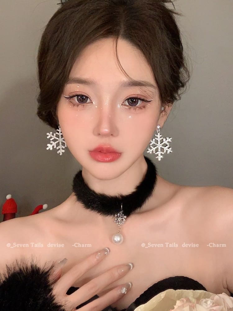 Snowflake Chandelier Set Christmas Tree Earring Bracelet Choker / Drop Fluffy