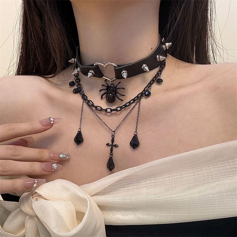Faux Chained Choker Layered Leather