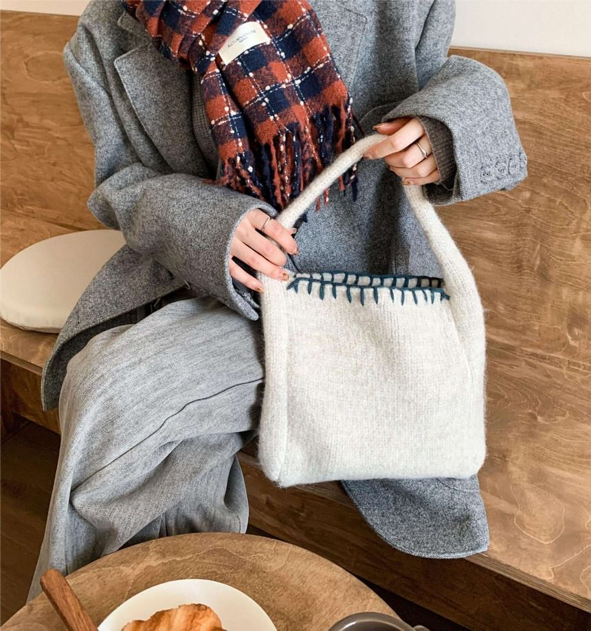 Contrast Stitch Tote Bag Knit