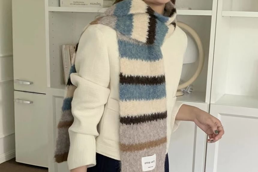 Scarf Knit Striped