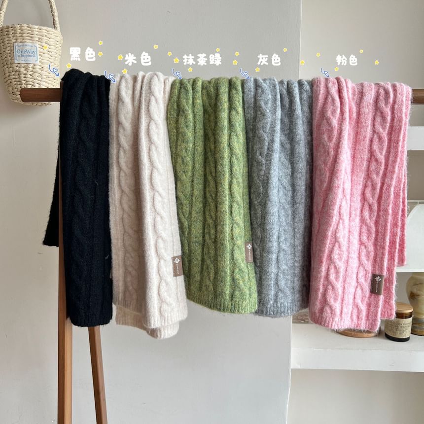 Knit Scarf Cable Plain
