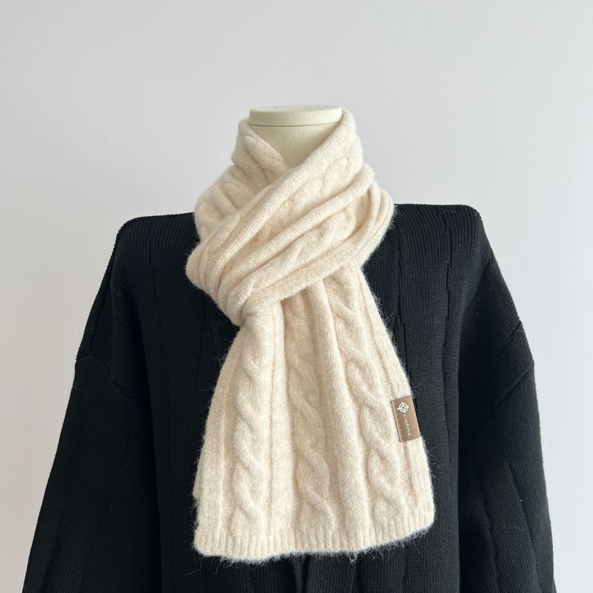 Knit Scarf Cable Plain