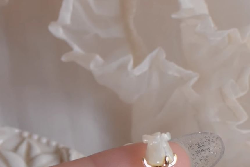 Rhinestone Stud Alloy Rose Asymmetrical Earring Heart