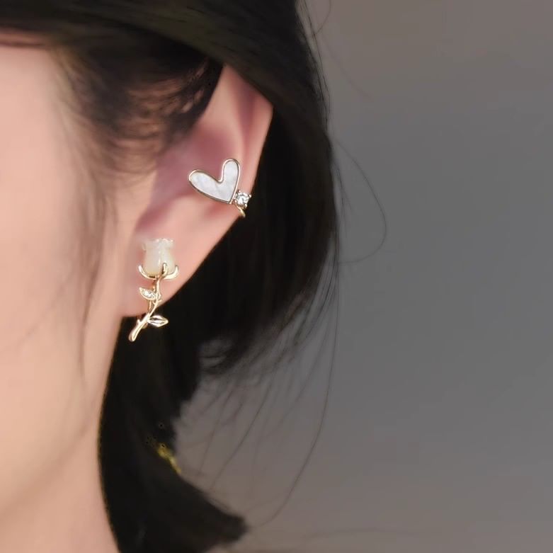 Rhinestone Stud Alloy Rose Asymmetrical Earring Heart