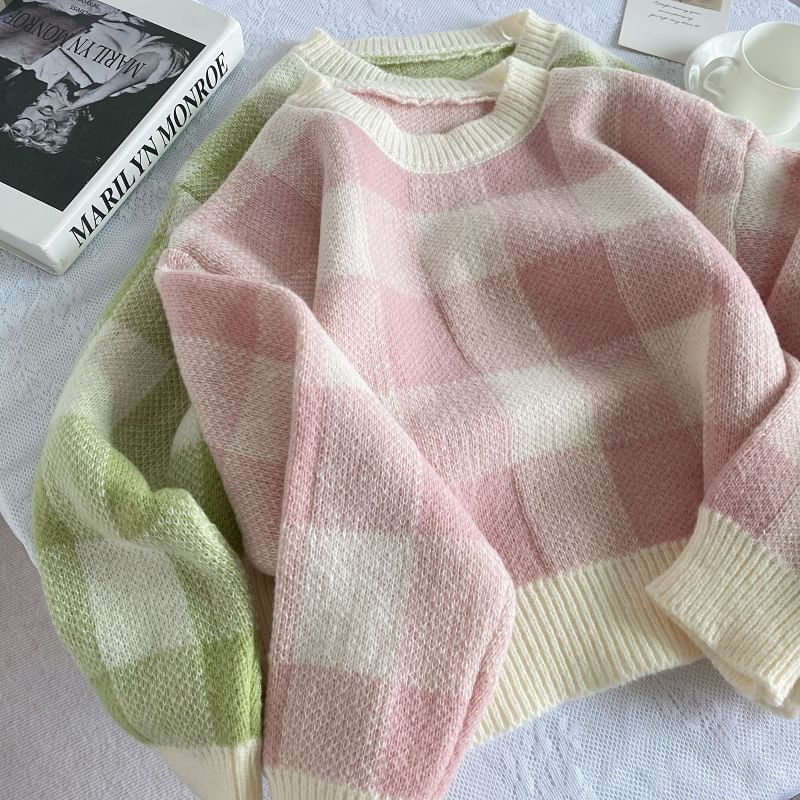 Long-Sleeve Crew Neck Gingham Sweater