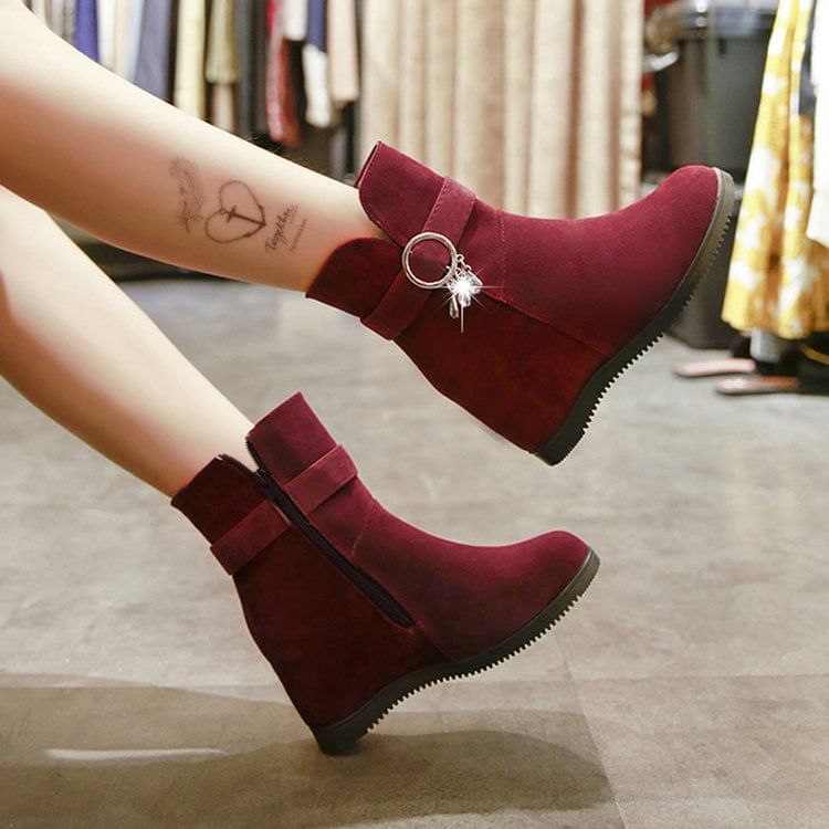 Boots Hidden-Wedge Short Snow