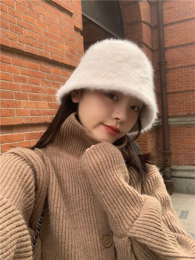 Plain Hat Fluffy Bucket