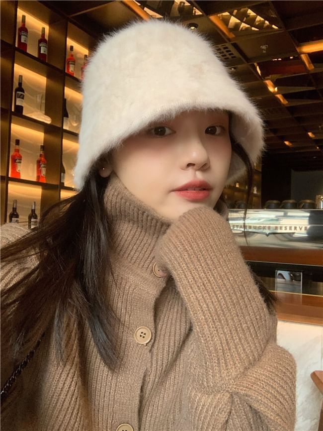 Plain Hat Fluffy Bucket