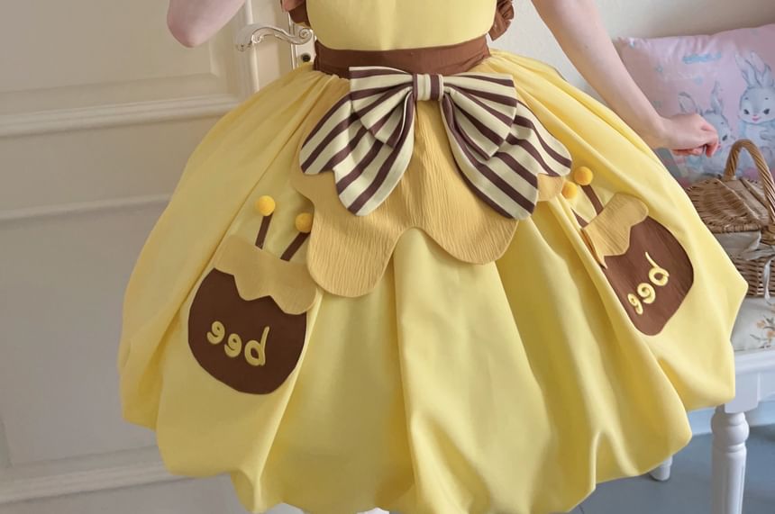 Short-Sleeve Bow Frill Trim Blouse / Bee Print A-Line Overall Dress / Jumper Shorts / Arm Sleeves / Bow / Underskirt / Headband / Set