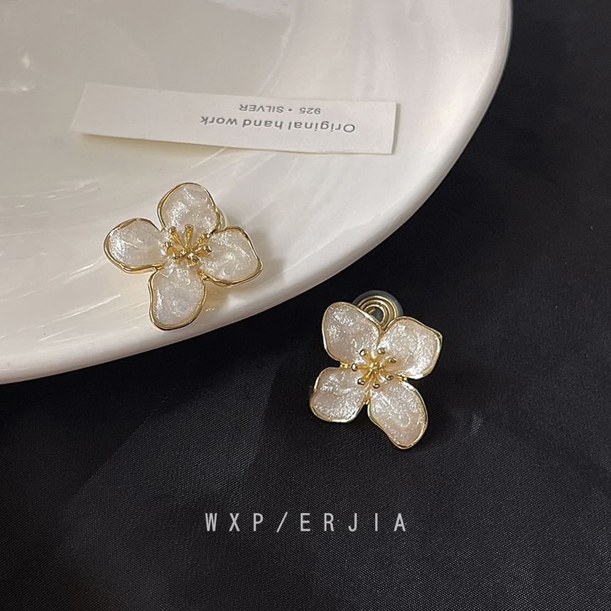 Floral Glaze Alloy Ear Cuff