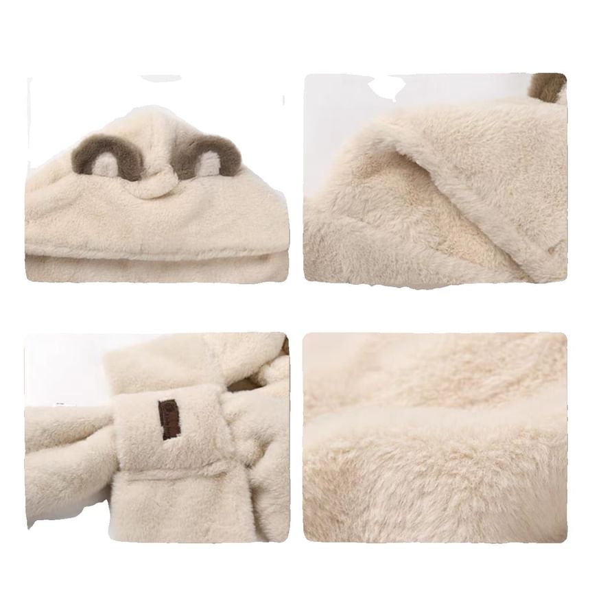 Scarfed Trapper Hat Ear Bear