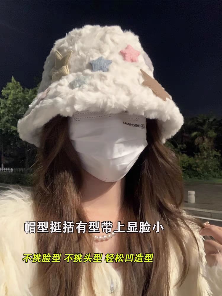 Hat Applique Bucket Fleece Star