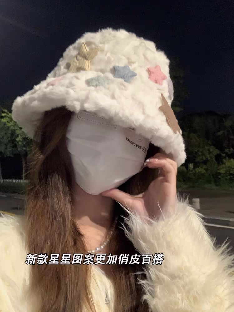 Hat Applique Bucket Fleece Star