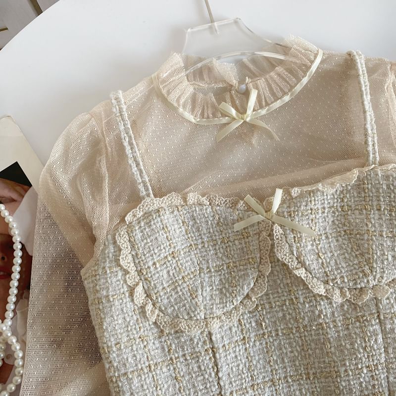 Zweiteilige, langärmlige Bluse aus Netzstoff mit Stehkragen, Tweed-Einsatz, Schleife und Spitzenbesatz