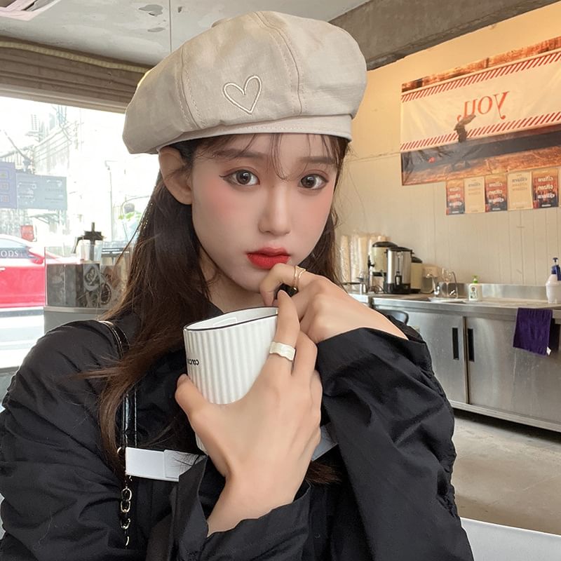 Embroidered Beret Heart